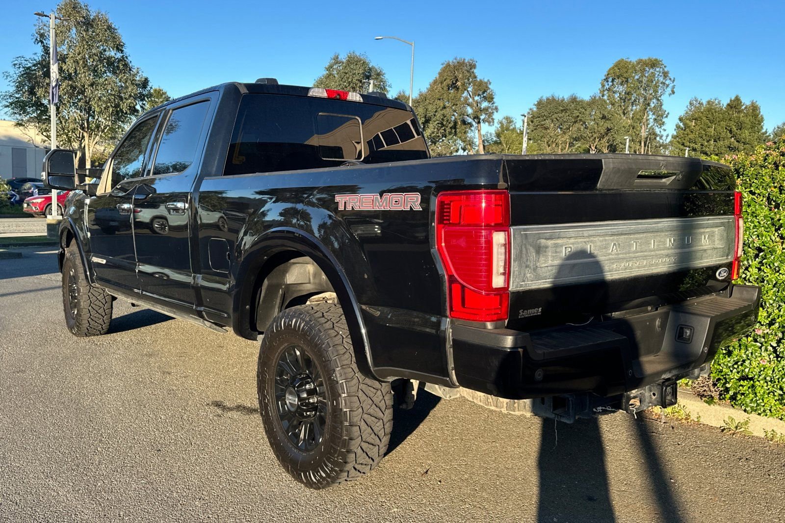 Used 2022 Ford F250 Platinum w/ Tremor Off-Road Package image 5