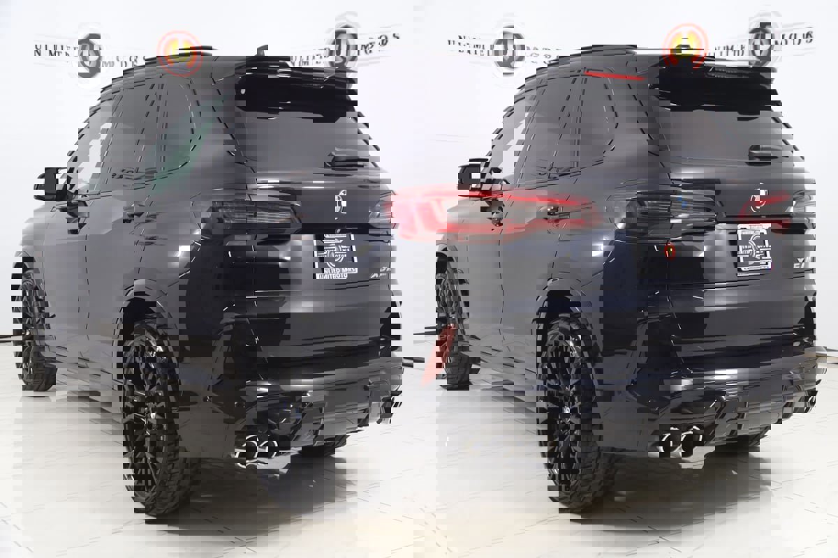 Used 2021 BMW X5 M w/ Executive Package image 4