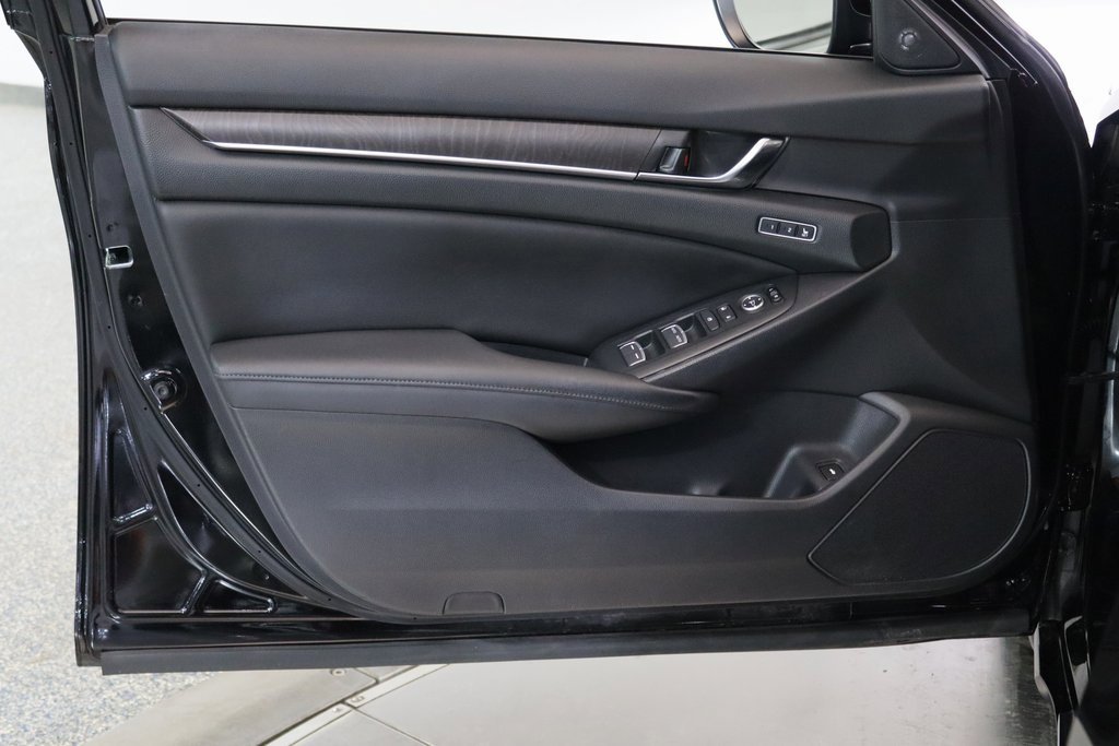 Used 2019 Honda Accord EX-L image 10
