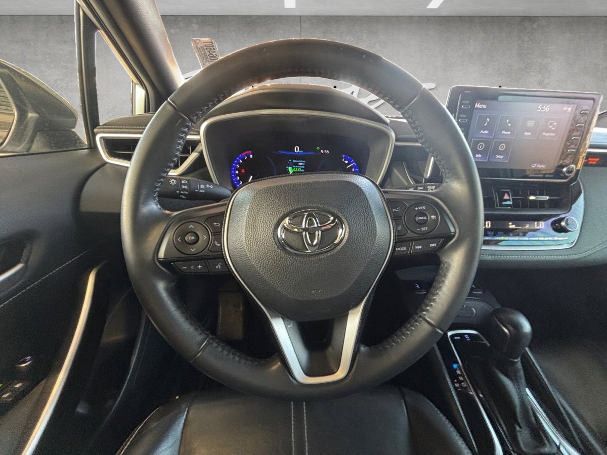 Used 2021 Toyota Corolla XSE image 25