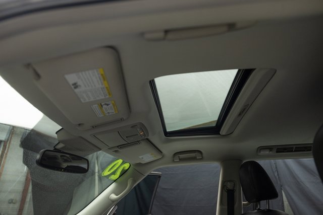 Used 2020 Nissan Armada SL w/ Premium Package image 23