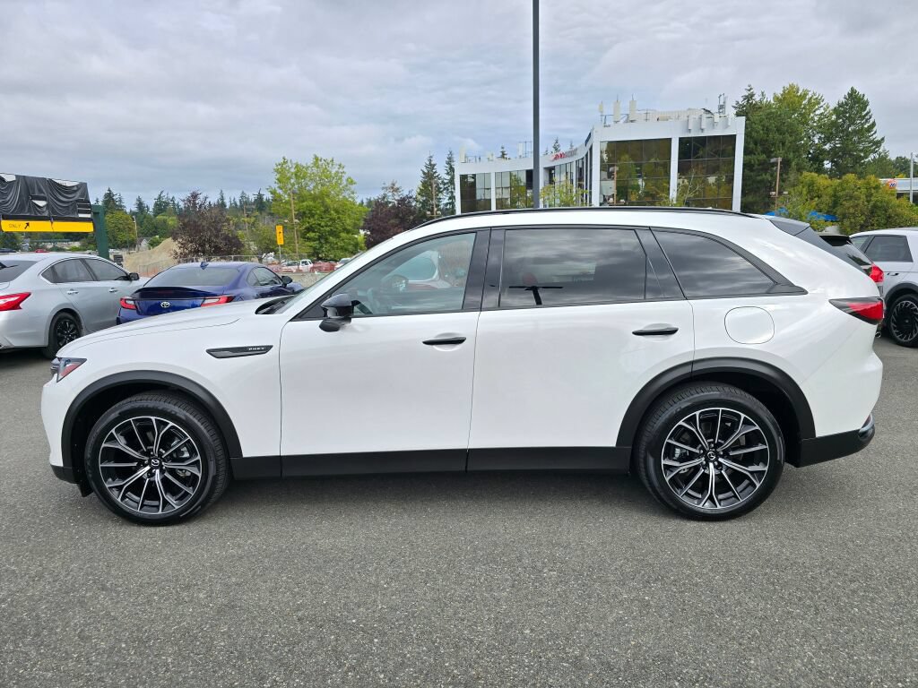 Certified 2025 MAZDA CX-70 Plug-In Hybrid w/ Premium Plus AWD/4WD image 8