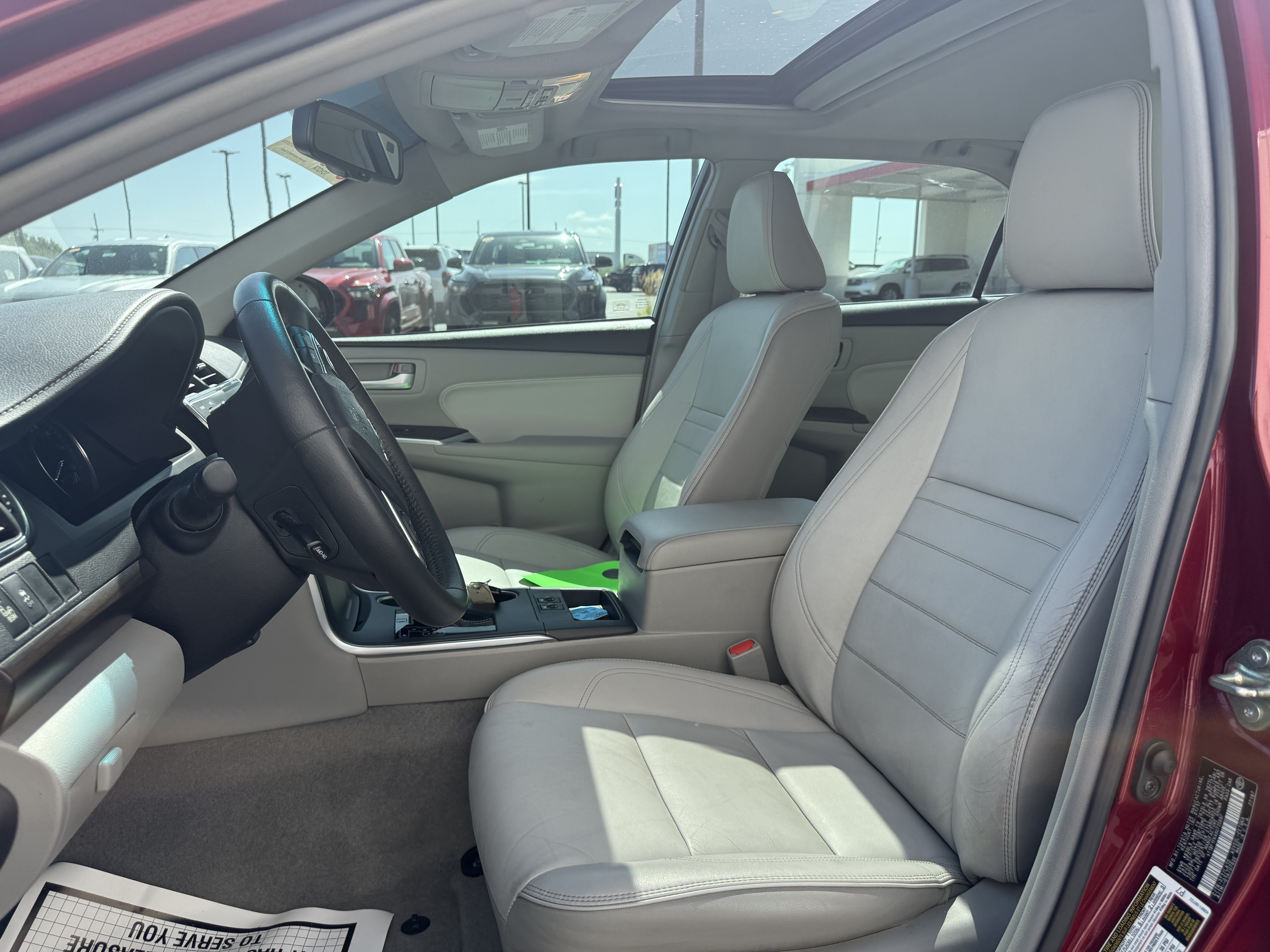 Certified 2017 Toyota Camry XLE w/ Moonroof Package FWD image 17