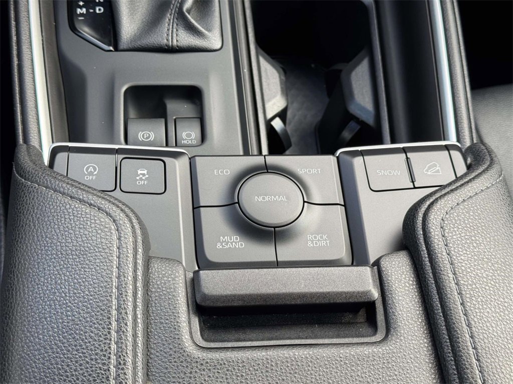 Used 2024 Toyota Grand Highlander XLE image 8