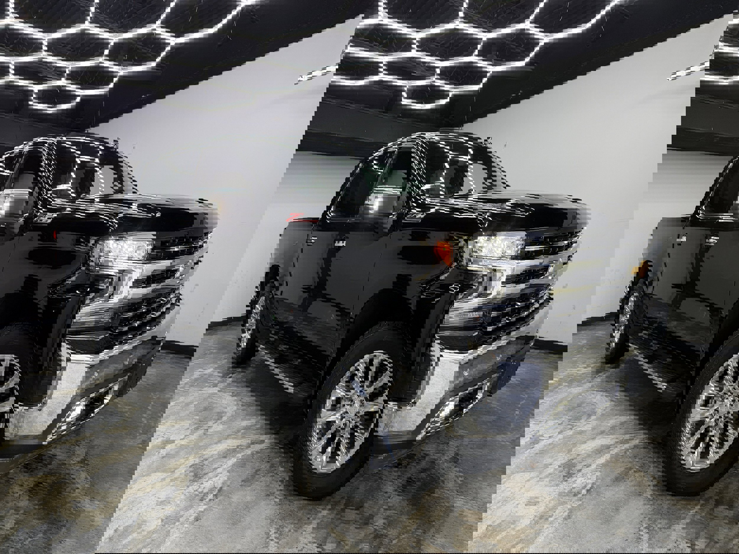 Used 2020 Chevrolet Silverado 1500 LTZ w/ LTZ Premium Package image 6