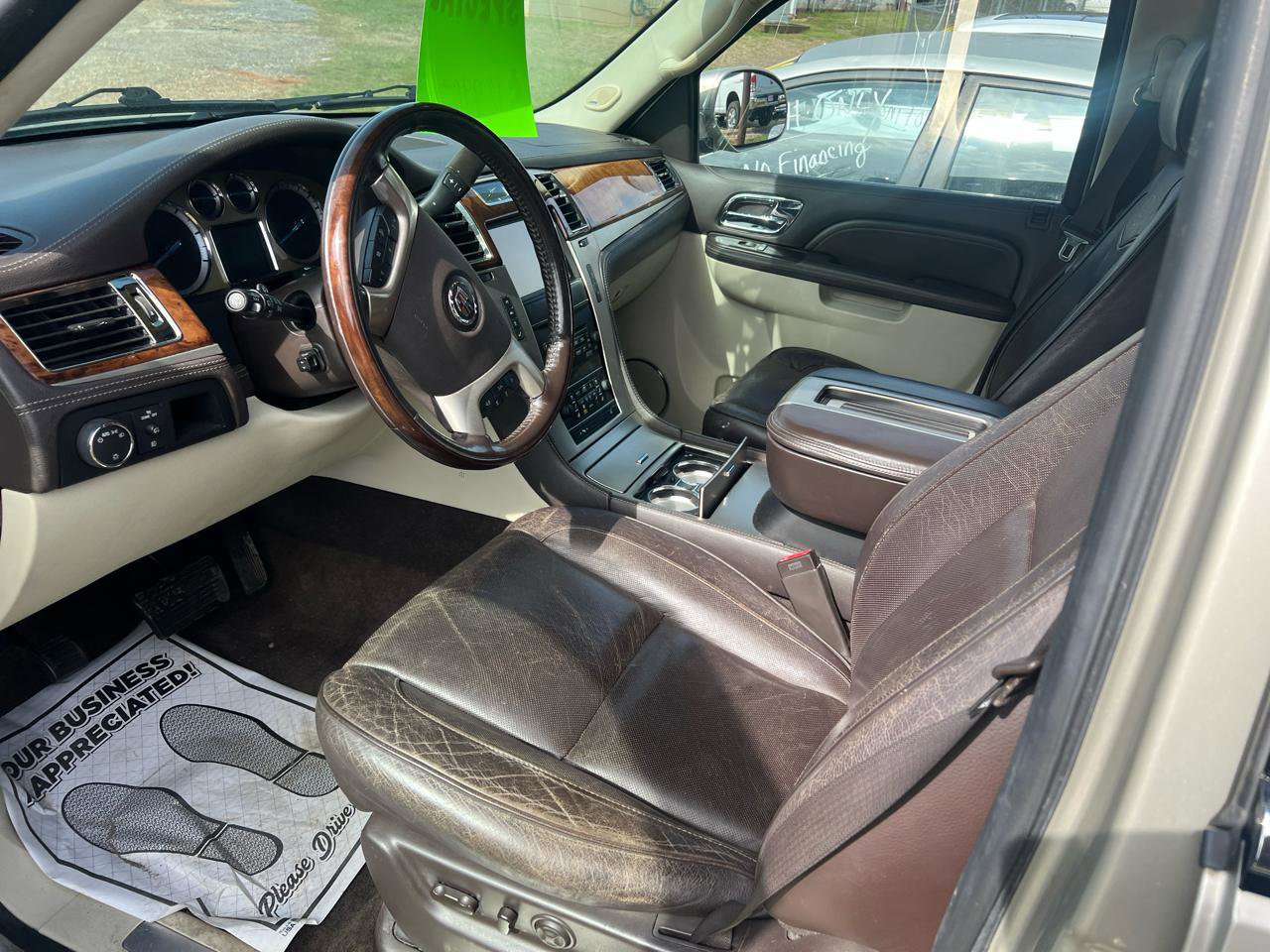 Used 2014 Cadillac Escalade Platinum AWD/4WD image 8