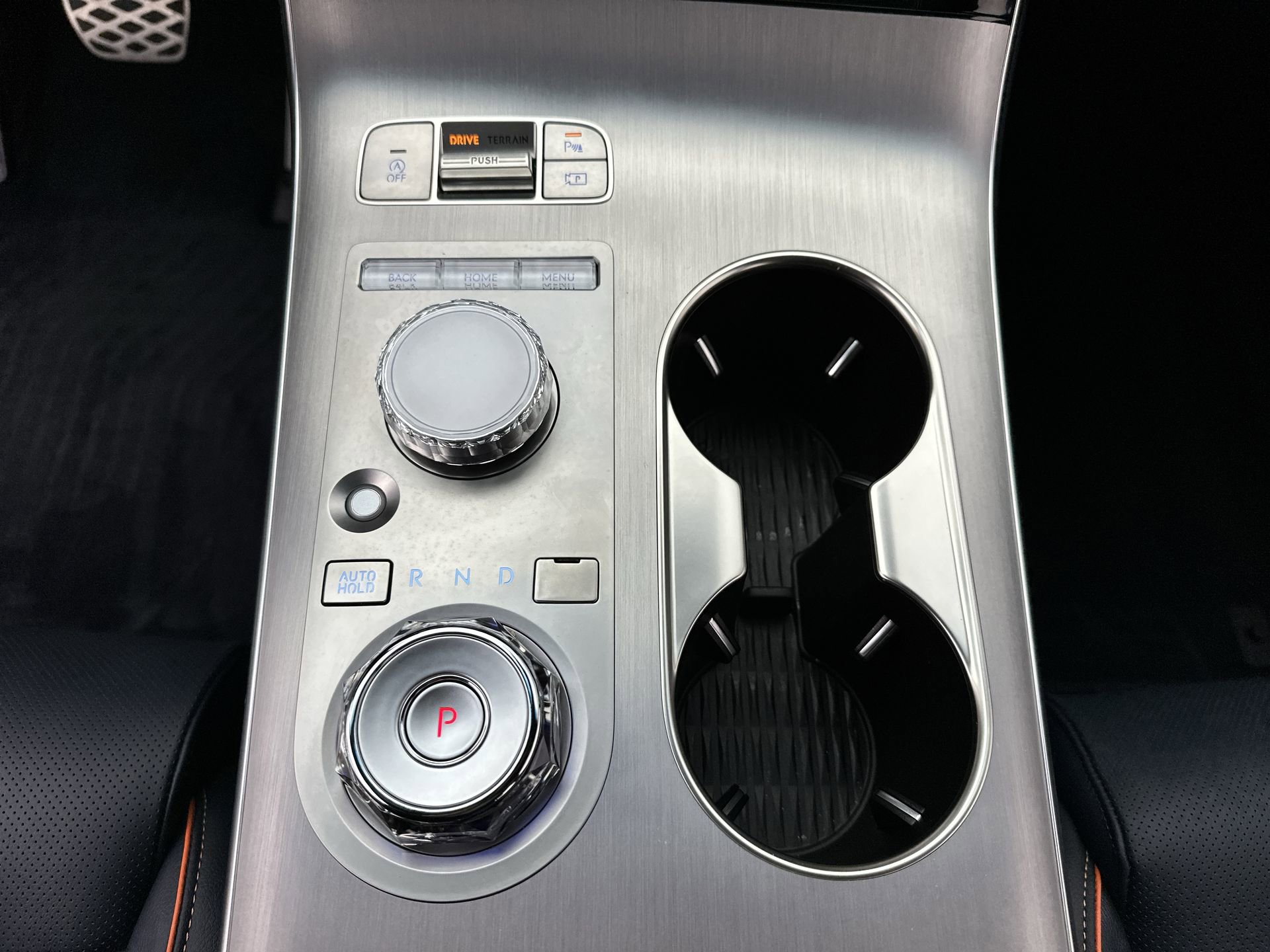 Certified 2026 Genesis GV70 3.5T Sport Advanced AWD/4WD image 20