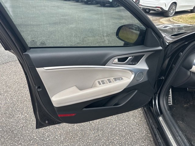 Used 2023 Genesis G70 2.0T w/ Sport Prestige Package image 13