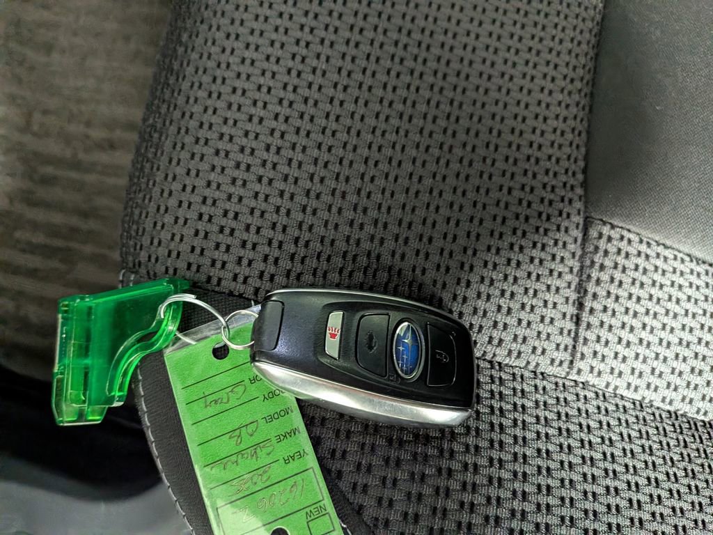 Used 2025 Subaru Outback Premium image 33