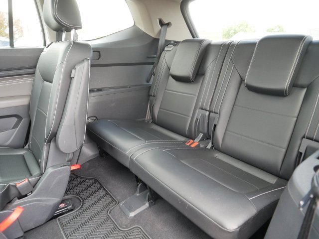 Certified 2023 Volkswagen Atlas SE w/ Panoramic Sunroof Package AWD/4WD image 18