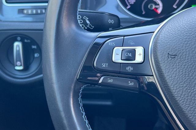 Used 2019 Volkswagen e-Golf SE image 27