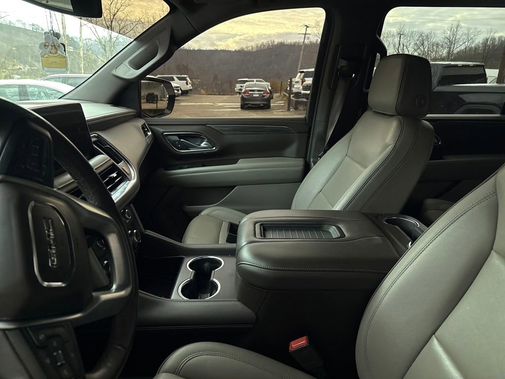 Used 2022 GMC Yukon XL SLT image 9