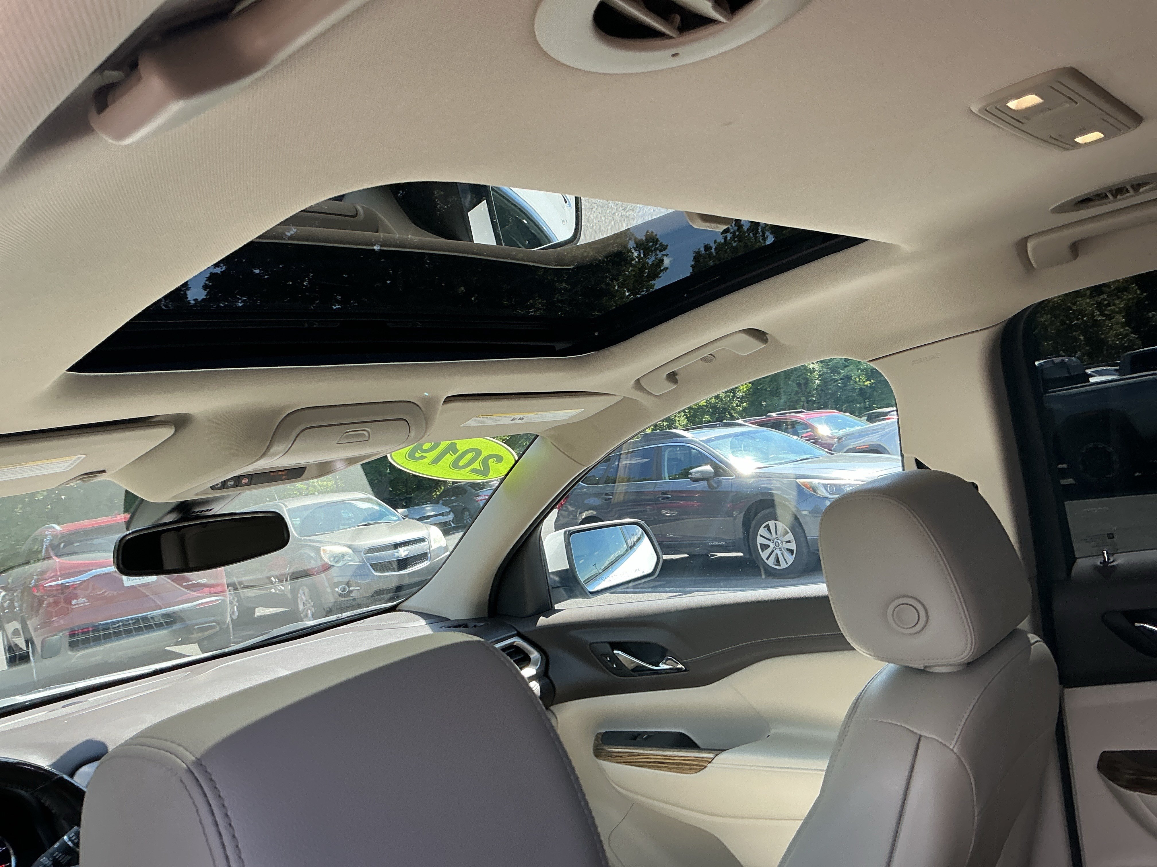 Used 2019 GMC Acadia Denali w/ Technology Package AWD/4WD image 12