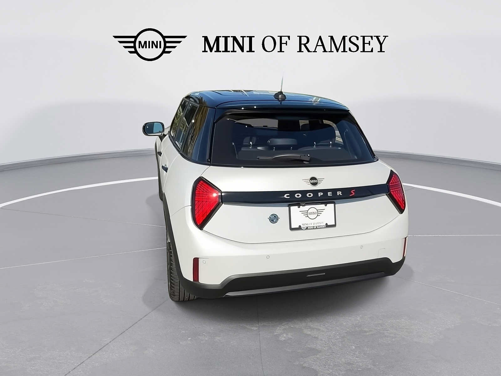 Used 2026 MINI Cooper S FWD image 7