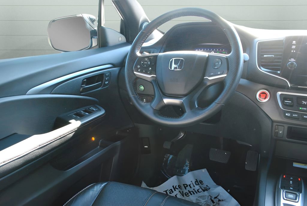Certified 2023 Honda Passport TrailSport image 35