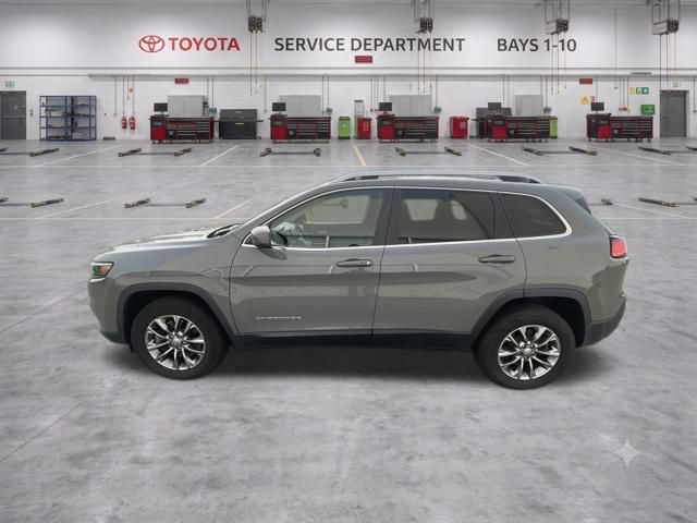 Used 2019 Jeep Cherokee Latitude Plus w/ Cold Weather Group AWD/4WD image 4