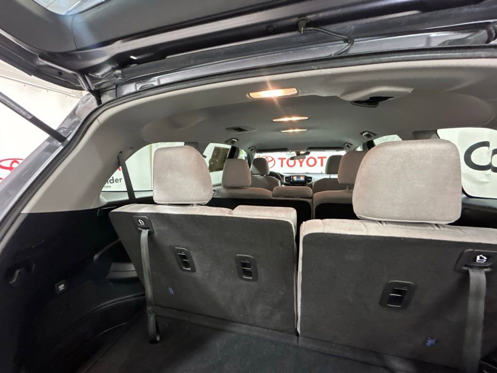 Used 2021 Honda Pilot EX image 19