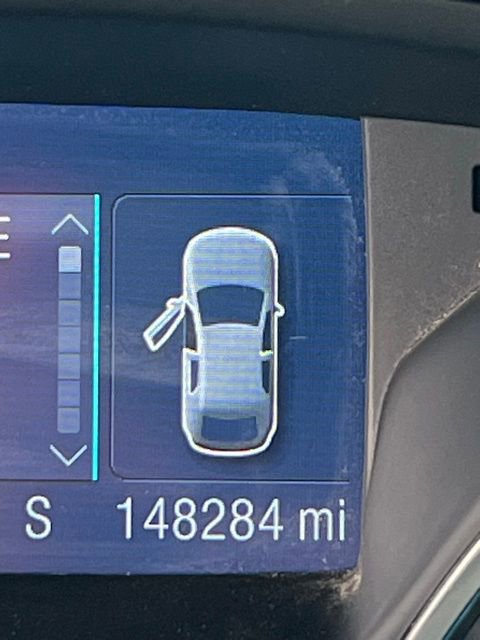 Used 2015 Ford Escape SE image 18