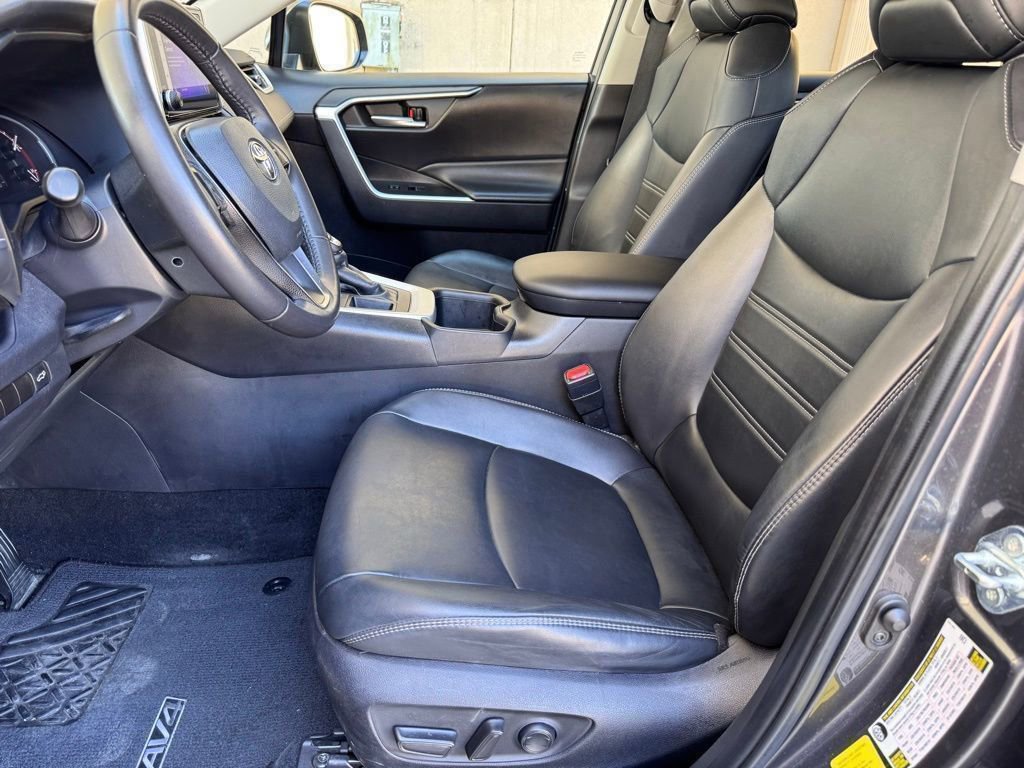 Used 2024 Toyota RAV4 XLE Premium image 9