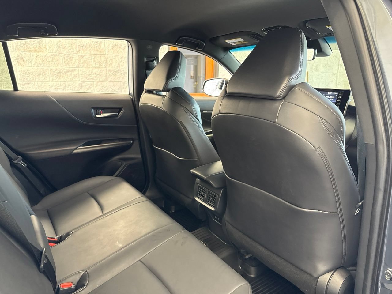 Used 2022 Toyota Venza XLE AWD/4WD image 45