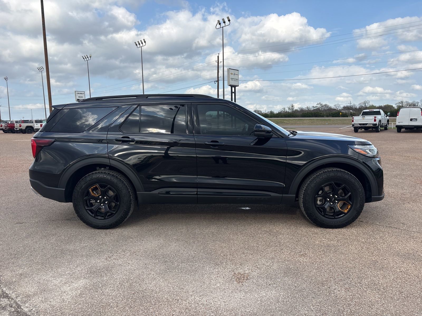 Used 2026 Ford Explorer Tremor w/ Tremor Convenience Package image 7