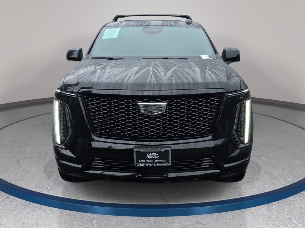 Used 2025 Cadillac Escalade Sport Platinum w/ LPO, ONYX Package AWD/4WD image 3