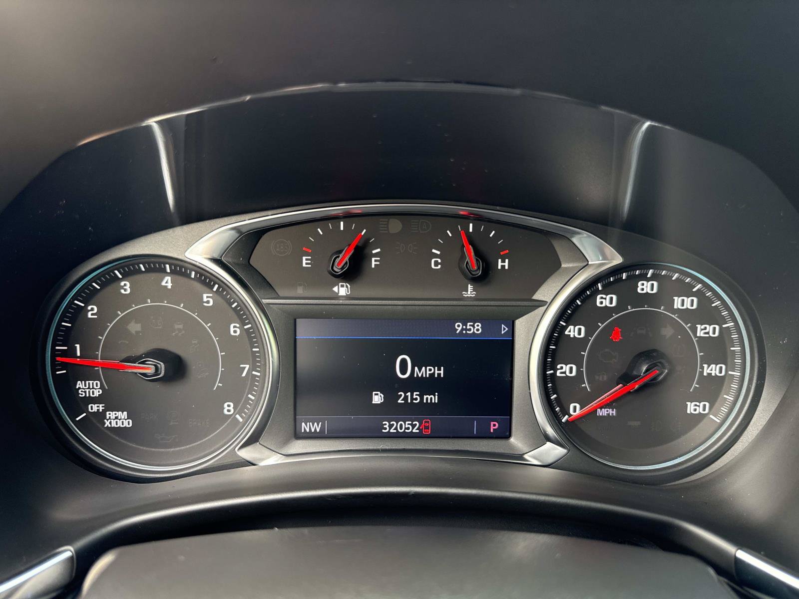 Used 2023 Chevrolet Equinox Premier FWD image 29