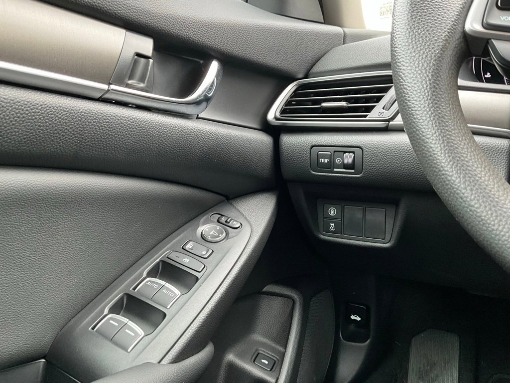 Used 2021 Honda Accord LX image 24