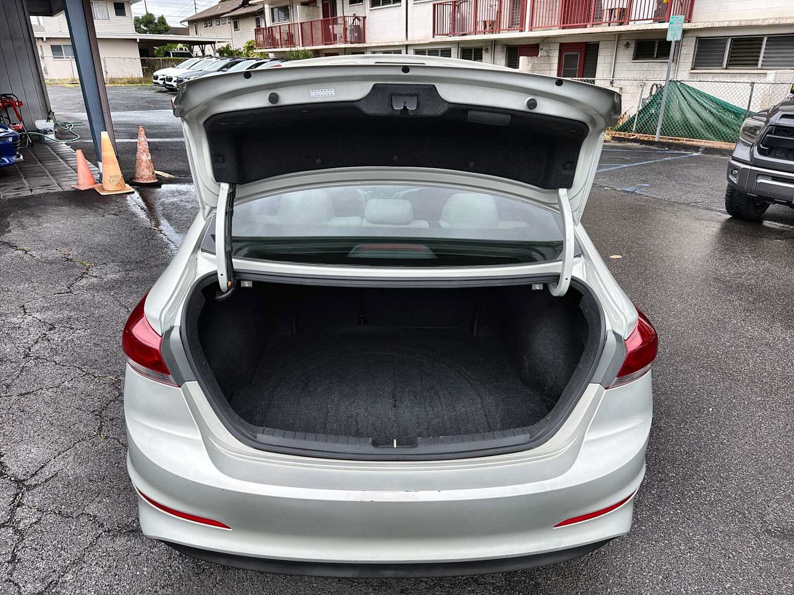 Used 2017 Hyundai Elantra SE FWD image 22