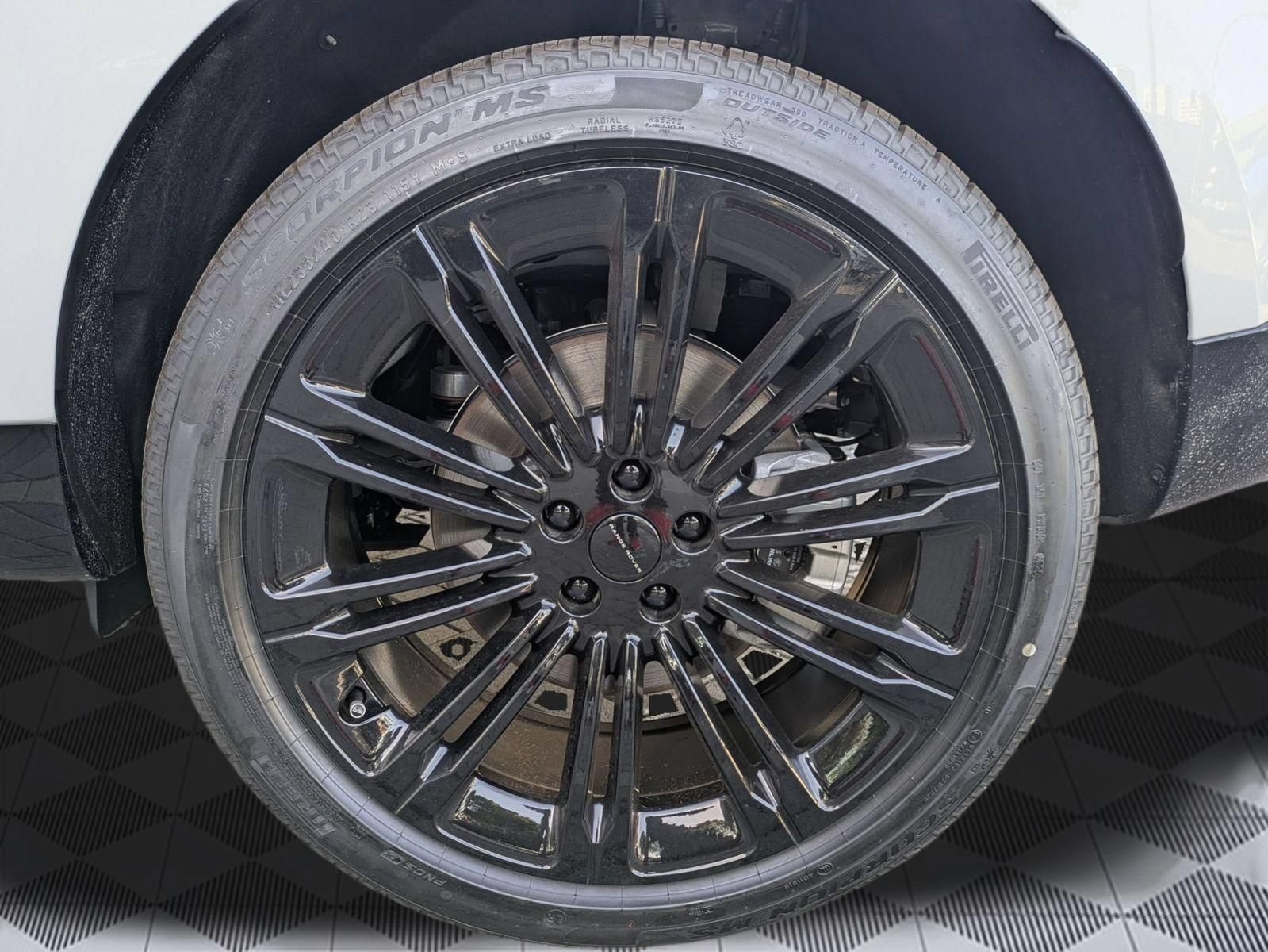 New 2026 Land Rover Range Rover SE AWD/4WD image 9