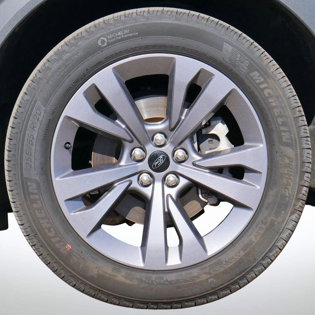 Used 2023 Ford Explorer XLT w/ Equipment Group 202A image 16