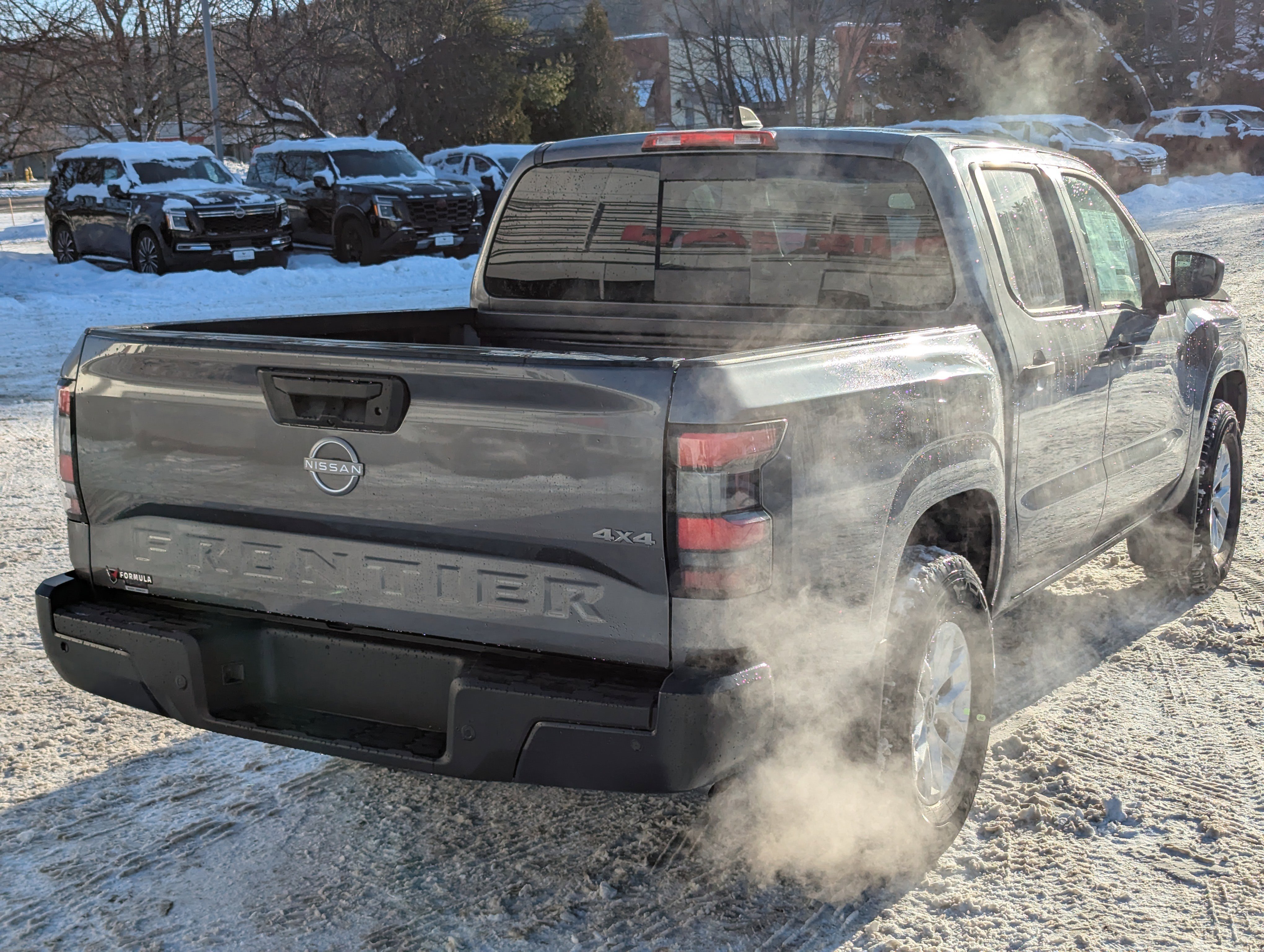 New 2026 Nissan Frontier S image 7
