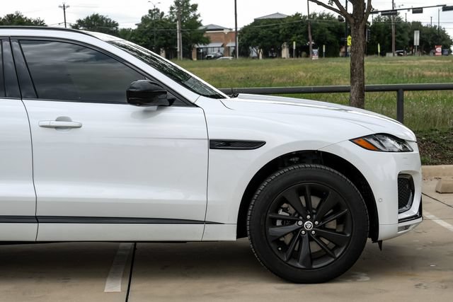 Used 2026 Jaguar F-PACE R-Dynamic S AWD/4WD image 9
