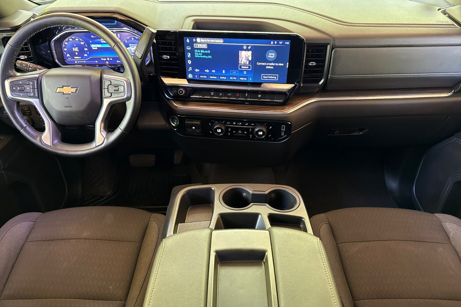 Used 2025 Chevrolet Silverado 3500 LT AWD/4WD image 17