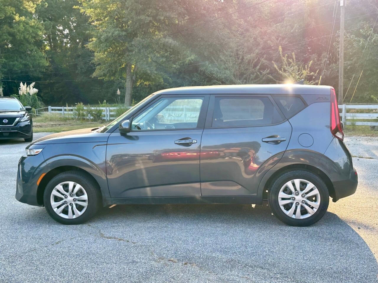 Used 2021 Kia Soul LX image 4