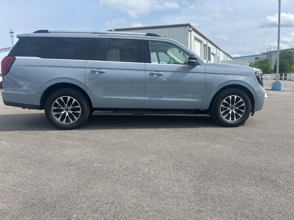 Used 2025 Ford Expedition Max Platinum AWD/4WD image 4