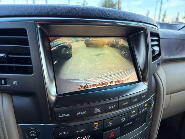 Used 2009 Lexus LX 570 4WD image 22