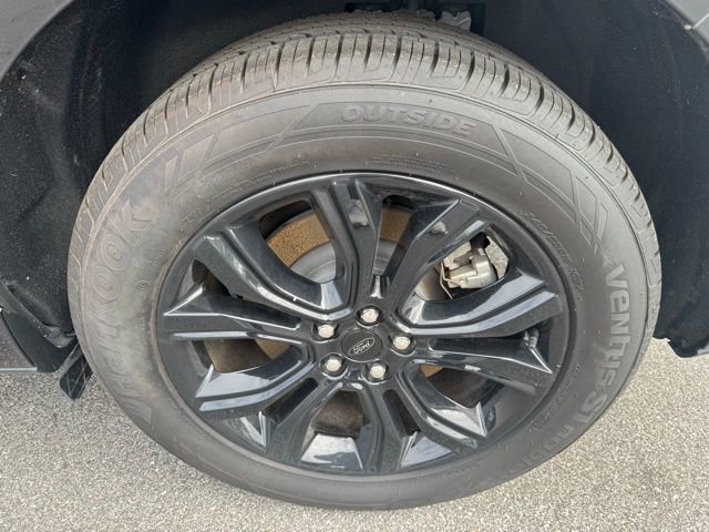 New 2024 Ford Edge SE w/ Black Appearance Package image 25