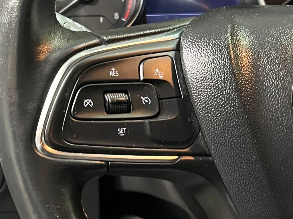 Used 2023 Buick Encore GX Preferred w/ Cold Weather Comfort Package AWD/4WD image 19