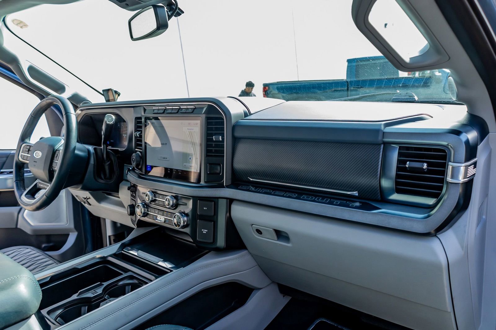 Used 2023 Ford F350 Limited w/ FX4 Off-Road Package image 17