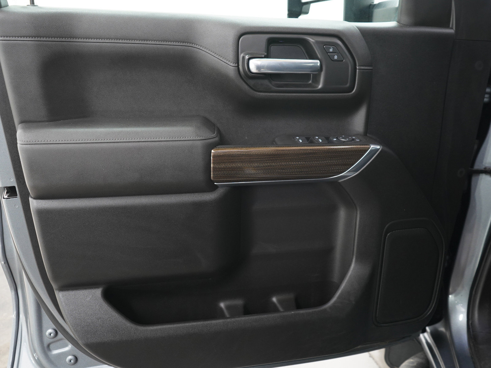 Used 2021 Chevrolet Silverado 1500 LT Trail Boss w/ Bed Protection Package AWD/4WD image 21