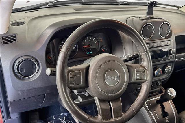 Used 2012 Jeep Compass Latitude w/ Altitude Pkg AWD/4WD image 9