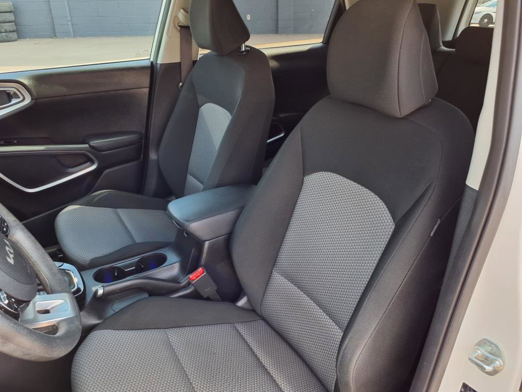 Used 2023 Kia Soul S image 13