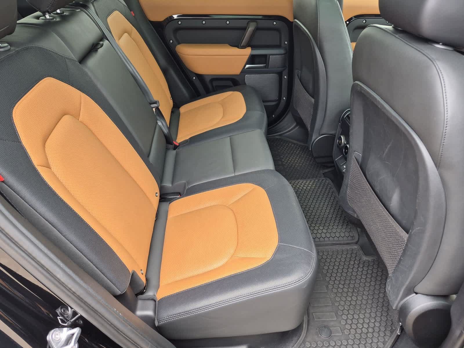 Certified 2023 Land Rover Defender 110 X-Dynamic SE AWD/4WD image 21