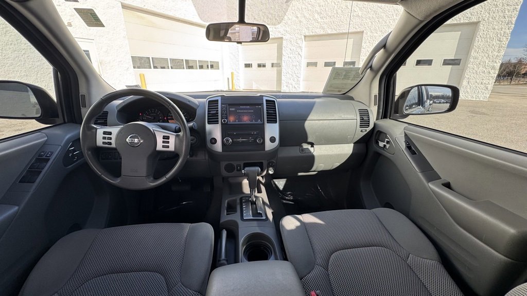 Used 2019 Nissan Frontier SV image 15