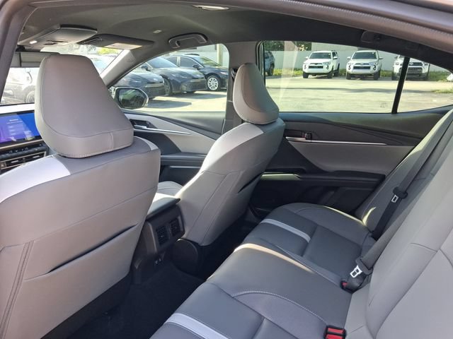 Used 2026 Toyota Camry SE w/ Multimedia Upgrade Package FWD image 5