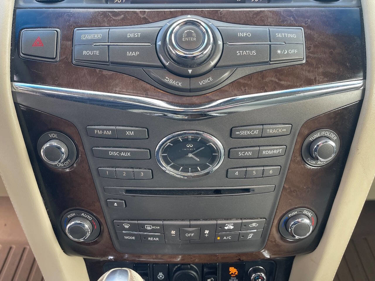 Used 2011 INFINITI QX56 Base 4x4 4dr SUV w/ Deluxe Touring Pkg image 20