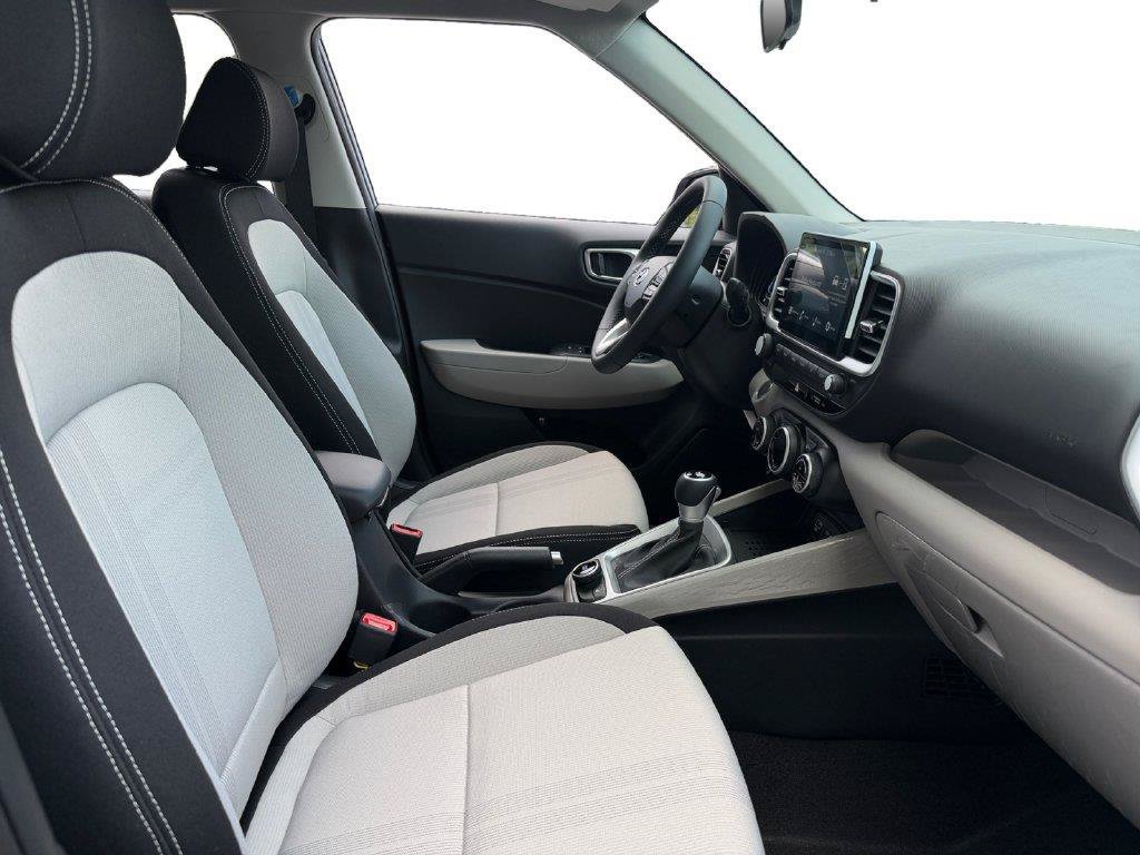 New 2026 Hyundai Venue SEL FWD image 15