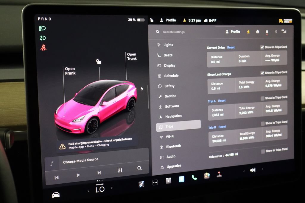 Used 2023 Tesla Model Y Performance AWD/4WD image 36