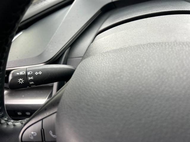 Used 2024 Toyota Prius LE FWD image 14